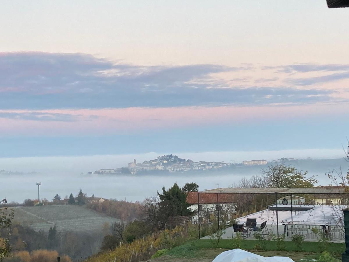Casa Vacanze Martina Castagnole delle Lanze Bagian luar foto