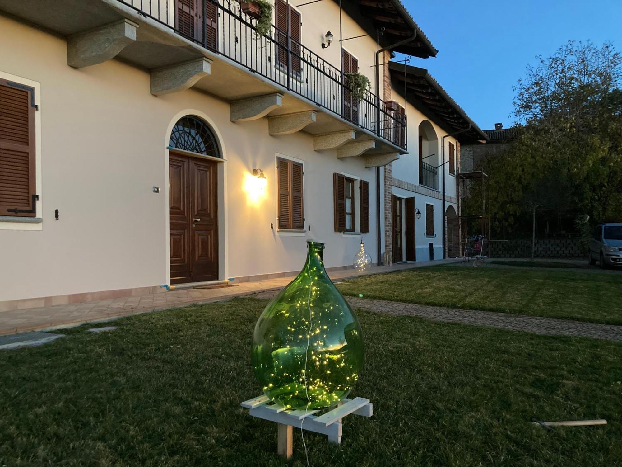 Casa Vacanze Martina Castagnole delle Lanze Bagian luar foto